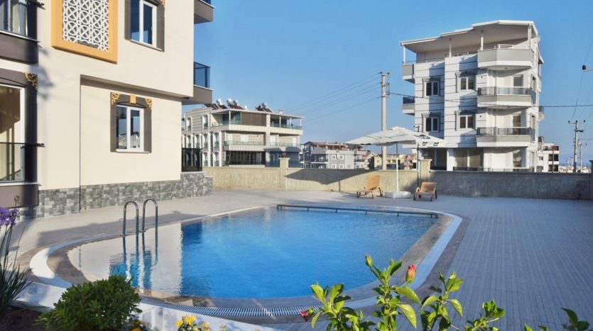 Modern 1-Bedroom Holiday Home