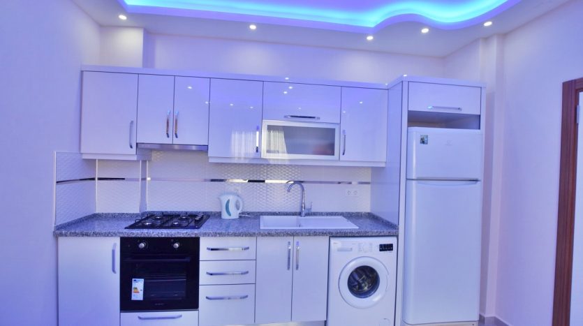 Modern 1-Bedroom Holiday Home