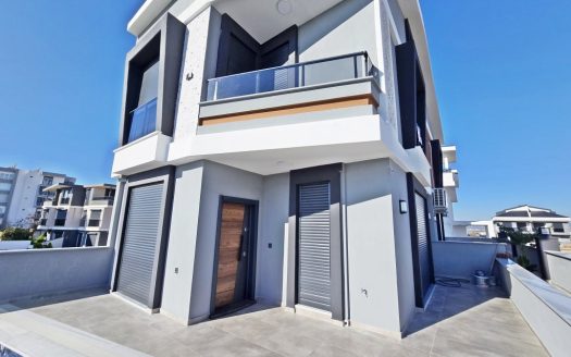 3-Bed Semi-Detached Villa For Sale with Nature View and Private Pool