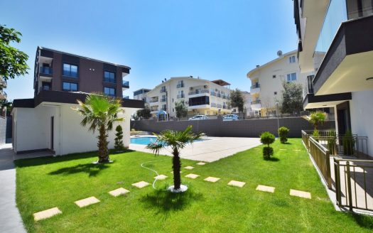 Family Beach Holiday Home-Luxury and Modern 3-Bedroom Duplex Apartment in Didim