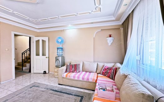 Key Ready Duplex In Desirable Area