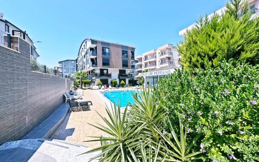 Beautiful 2 Bed, Separate Kitchen Apartment