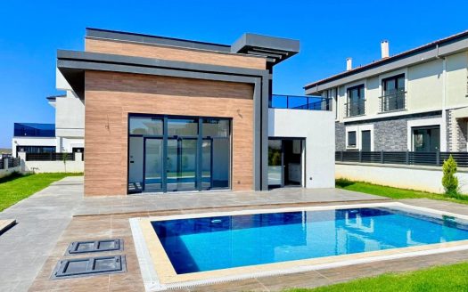 Newly Built 3 Bedroom Detached Villa For Sale in Didim with Private Pool and Private Garden