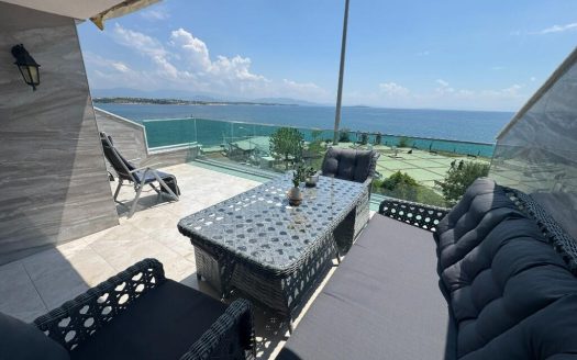 3-Bed with Panoramic Sea View For Sale Duplex