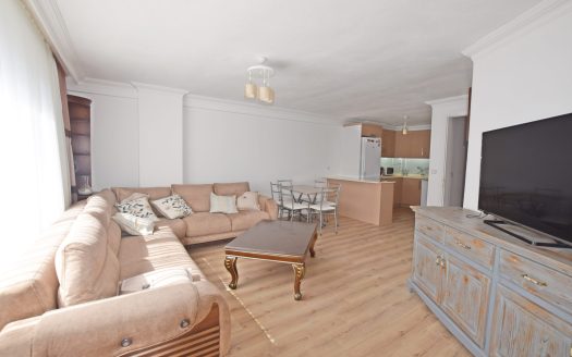 Short Term Weekly Holiday Rentals – Fully Furnished Apartment in a 300m from Altinkum beach