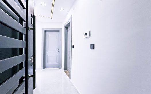 Brand New Front-Facing Apartment in a Prestigious Boulevard Location